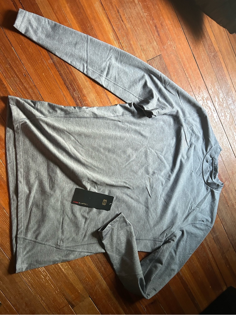 Men's Long Sleeve Crew Neck Shirt - Gray
SIZE:XL
BRAND NEW WITH TAGS